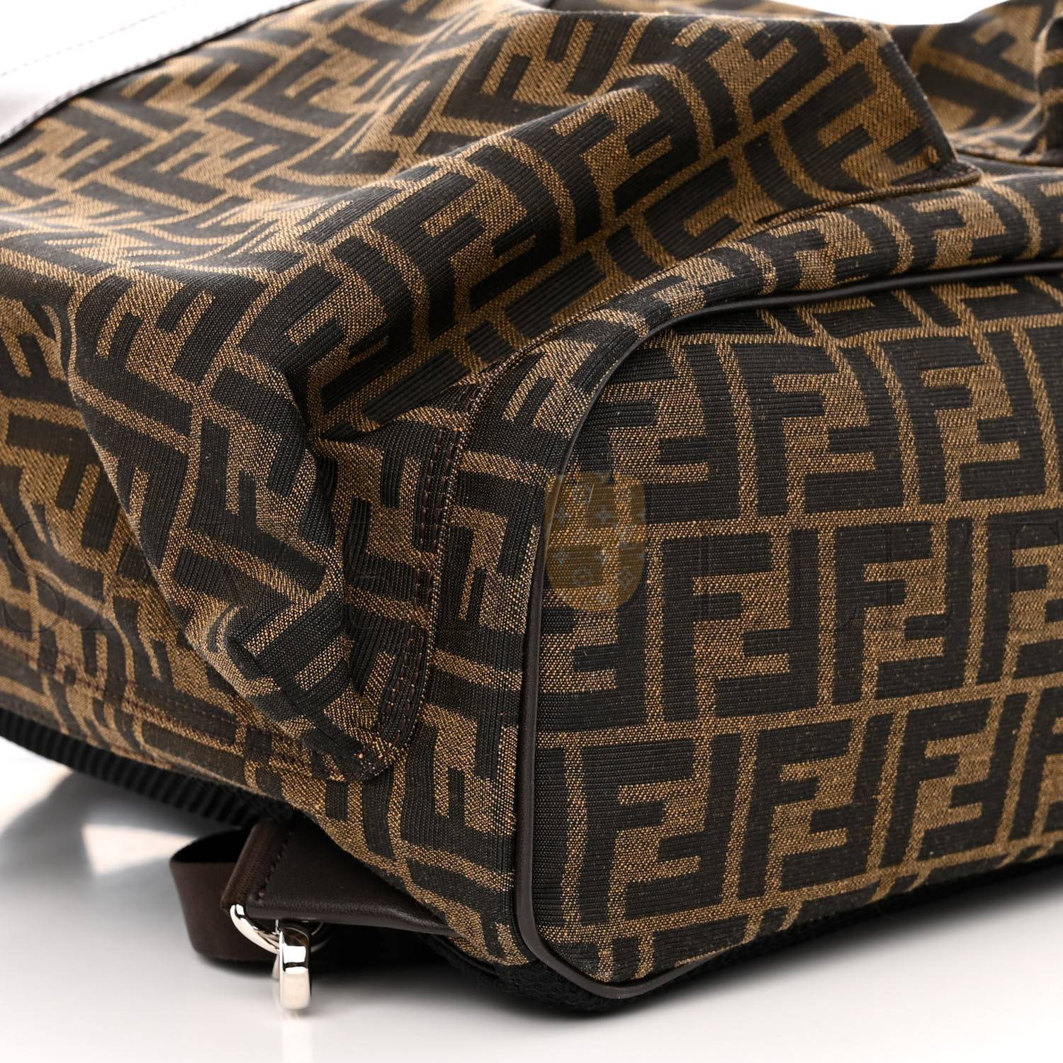 FENDI RECYCLED FABRIC JACQUARD VITELLO ASTRO FF 1974 LARGE FENDI STRIKE BACKPACK TOBACCO MORO EBANO (46*34*15cm)