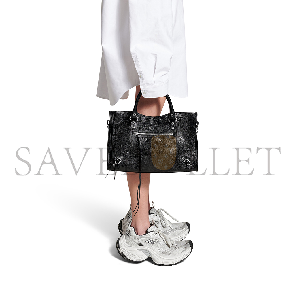 BALENCIAGA LE CITY MEDIUM BAG IN BLACK ARENA LAMBSKIN, SHINY SILVER HARDWARE 7977862AA9S1000 (29.9*19.1*9.9cm)